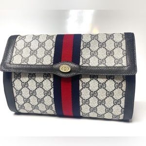 Gucci accessory clutch